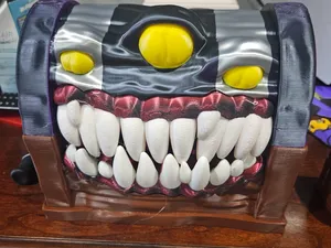 Mimic Chest large with Pins