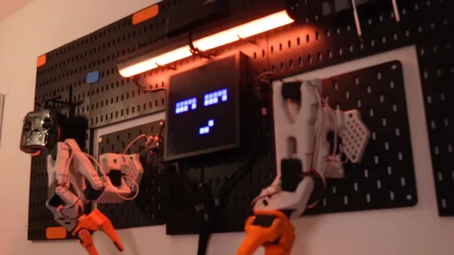 Qubit, The Desk Robot — Image 4 of 7
