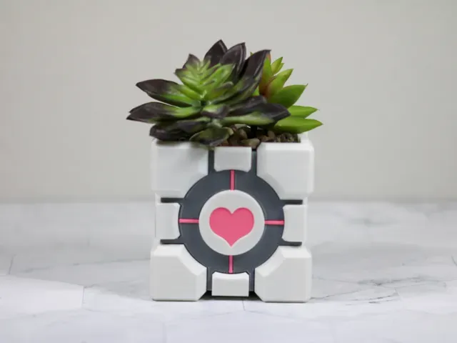 Portal Companion Cube Planter — Фото 5 из 5