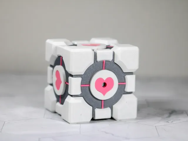 Portal Companion Cube Planter — Фото 3 из 5
