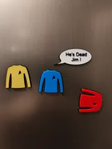 Star trek shirts - he's dead jim - fridge magnets