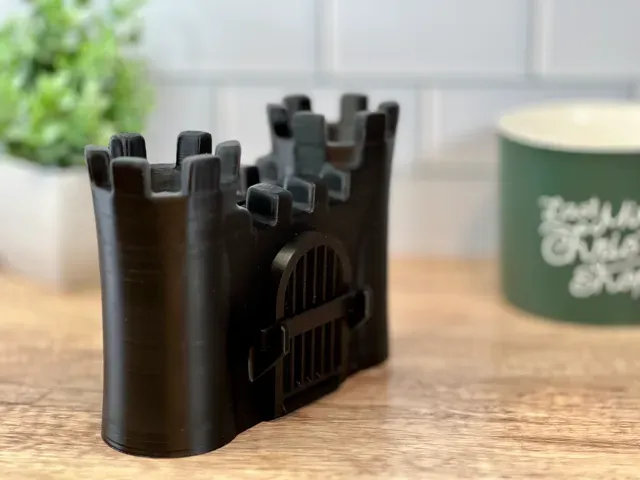 Castle Coin Keeper/Piggy Bank — Фото 2 из 4