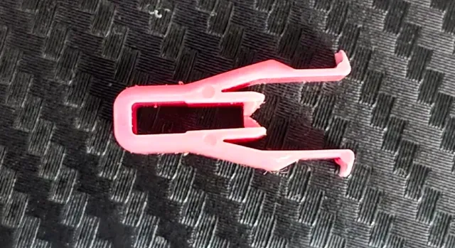 Prius Door Panel Clip — Фото 4 из 4