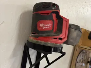Milwaukee BOS125 random orbital sander Holder