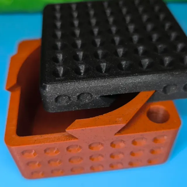 Secret locking Dovetail Box — Image 3 of 6
