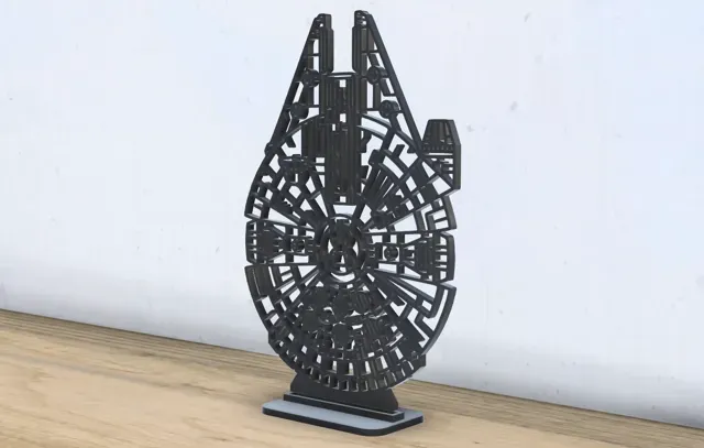 Millennium Falcon Art - Star Wars - With Stand — Фото 3 из 3