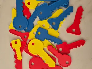 Sleutels sorteren – kleuren, vormen en groottes