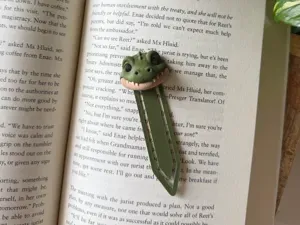 Crocodille bookmark