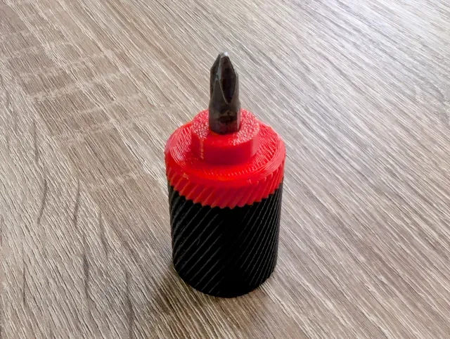 Mini screw cap 5-bit magnetic keyring screwdriver — Image 5 of 5