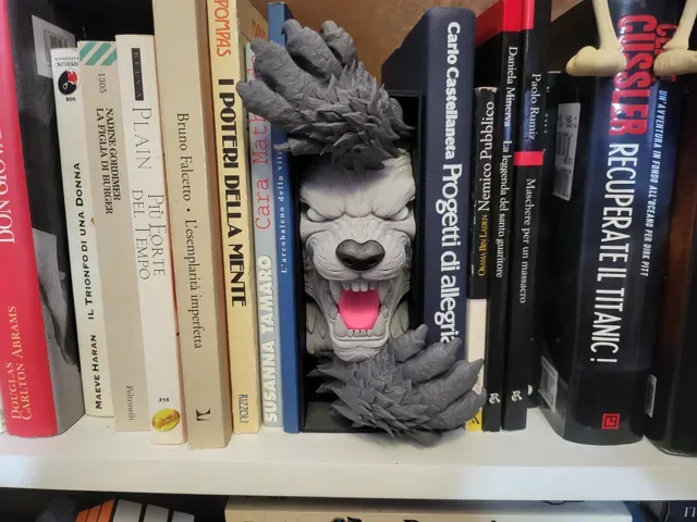 Werewolf Book Nook – NO AMS the Books — Image 5 of 6
