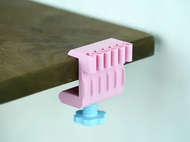 Table side data cable clamp — Image 2 of 4