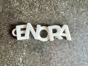 Porte clés personnalisé avec le prénom ENORA