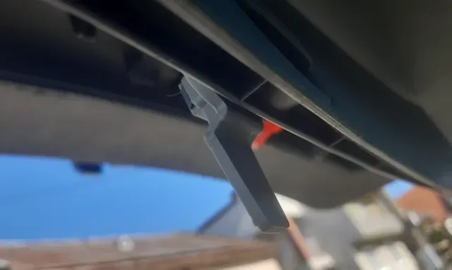 VW Touran T1 back door latch — Image 4 of 4
