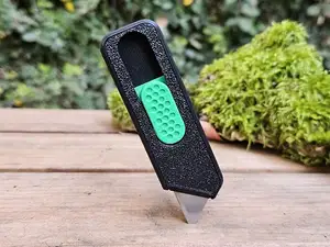 Utility knife handle