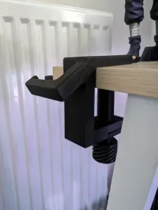 Valve Index hook - desk mount v2