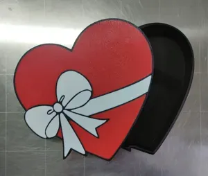 Heart gift box
