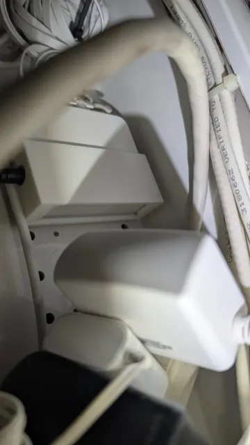 D-Link 5 Port Leviton Structured Media Bracket — Image 4 of 4
