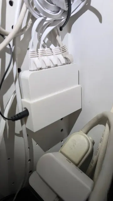 D-Link 5 Port Leviton Structured Media Bracket — Image 3 of 4