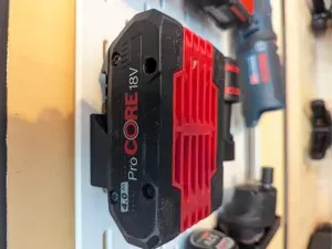 Skadis Supportless - Bosch 18V Battery Holder
