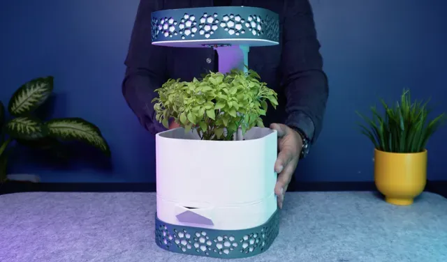 Automated Self-Watering Smart Planter — Фото 3 из 6