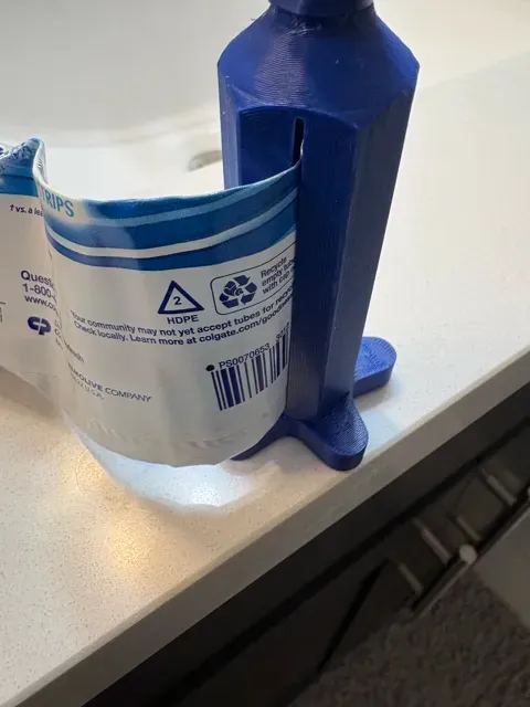 Stronger Ratcheting Toothpaste Tube Squeezer — Image 9 of 10