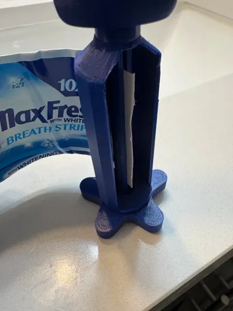 Stronger Ratcheting Toothpaste Tube Squeezer — Image 10 of 10