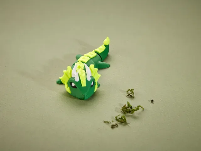 Poison Dragon - Articulated Figure Keychain — Image 5 of 7