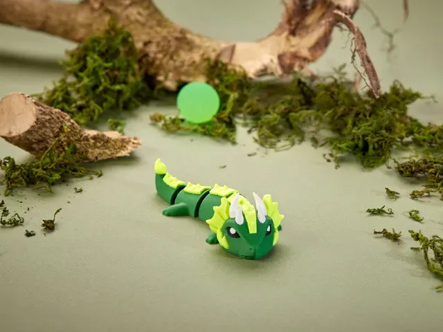 Poison Dragon - Articulated Figure Keychain — Image 7 of 7
