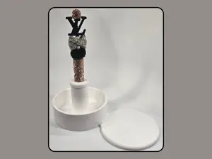 Simple Pen Stand, Catchall, and Figurine Display