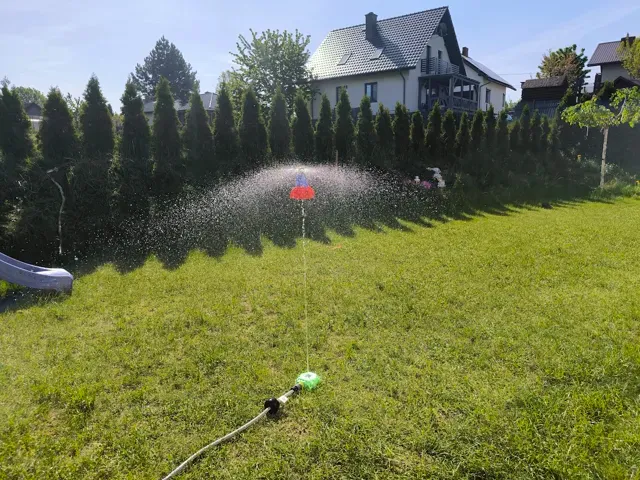 Sprinkler Rocket — Image 11 of 13