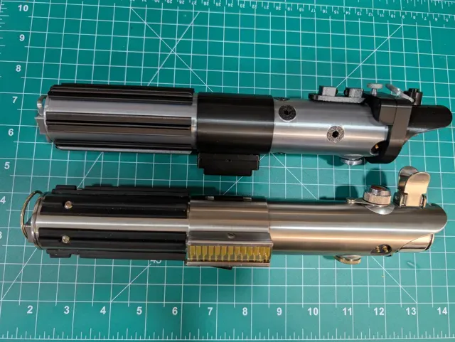 Darth Vader DV6 Stunt Lightsaber - EP6 — Фото 6 из 13