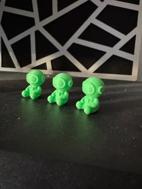 Mini Astronaut – Your Pocket-Sized Space Companion — Image 6 of 8
