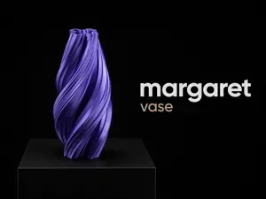 Margaret Spiral Vase – Twisted Decorative Vase