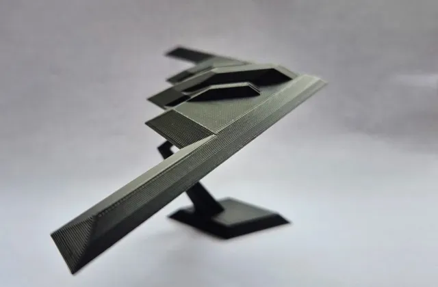 Movable B-2 Spirit Stealth Bomber "Ghost" — Фото 2 из 10
