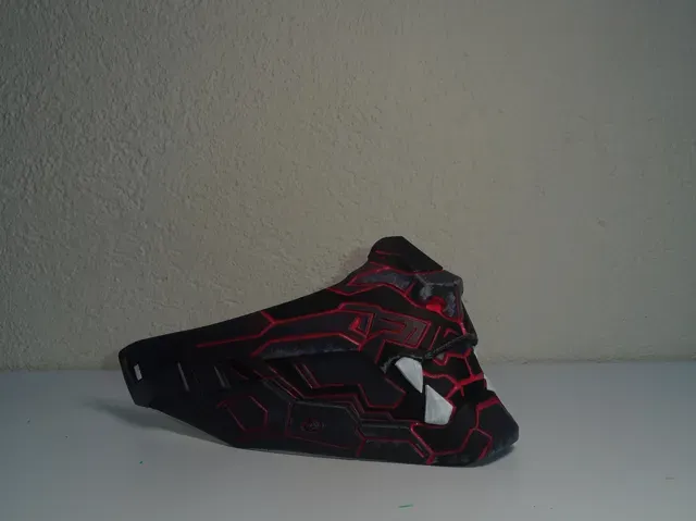 TDC OniForge – Cyber Panther Half-Face Mask — Image 6 of 16