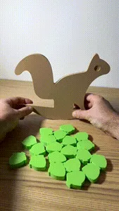 Squirrel balance board game no support & scalable