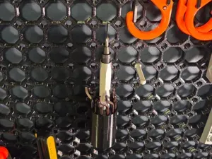 Hexagonal AFA deburring tool multiboard holder
