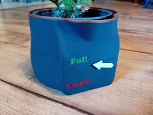 Flower pot with water indicator - customizable