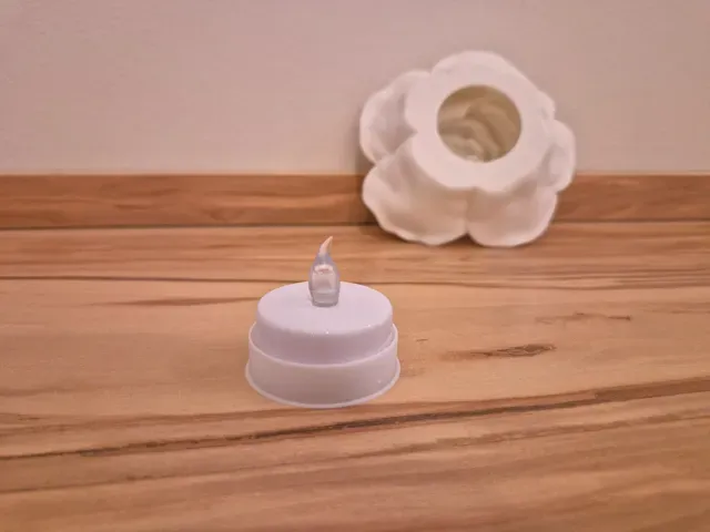 Rose Lamp – Romantic Tealight Holder — Фото 4 из 4