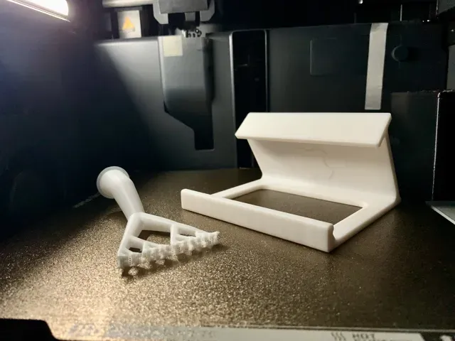 iPad / Air / Pro Stand - ideal for iMac 24 — Image 8 of 12