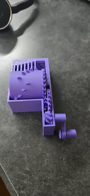 Customizable parametric music box — Image 2 of 2