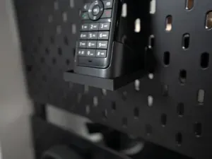 Skadis Halter für Fritz!Fon X6
