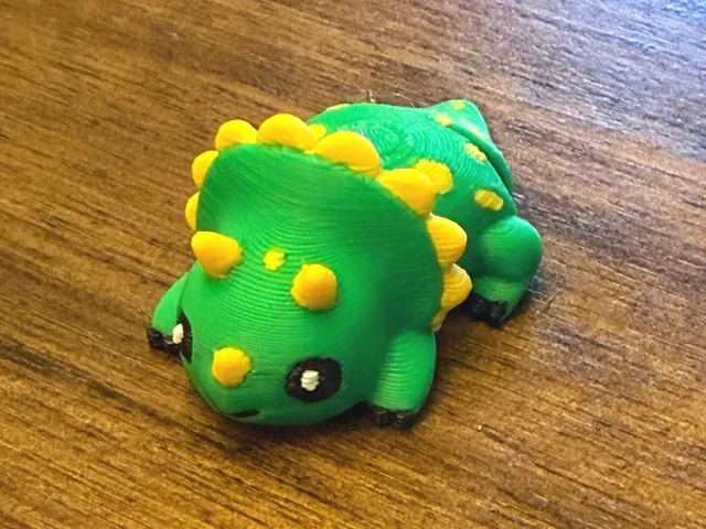 Mini Flexi Triceratops – Print in Place Dino — Image 3 of 3