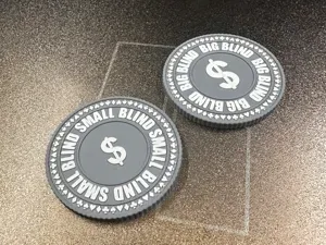 Small- and Big Blind Chip Poker