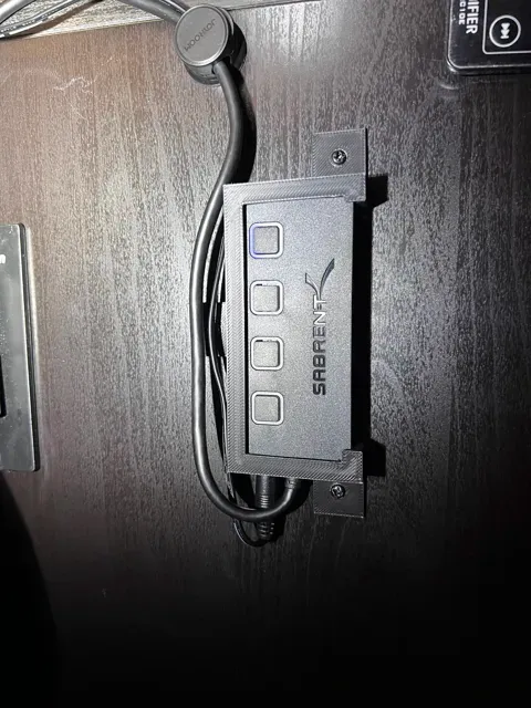 Sabrent 4-port USB Hub Mount — Image 2 of 3