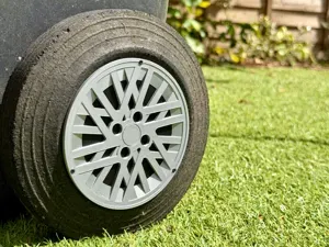UK Wheelie Bin Sierra Sapphire Cosworth wheel trim
