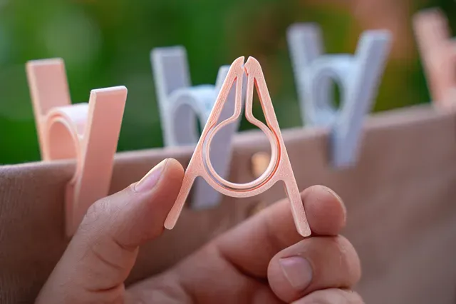 Clothesline Clip - Springless Laundry Peg — Image 14 of 16