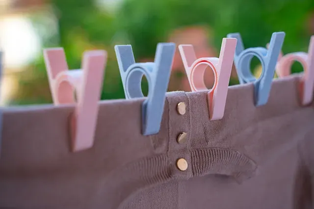 Clothesline Clip - Springless Laundry Peg — Image 11 of 16