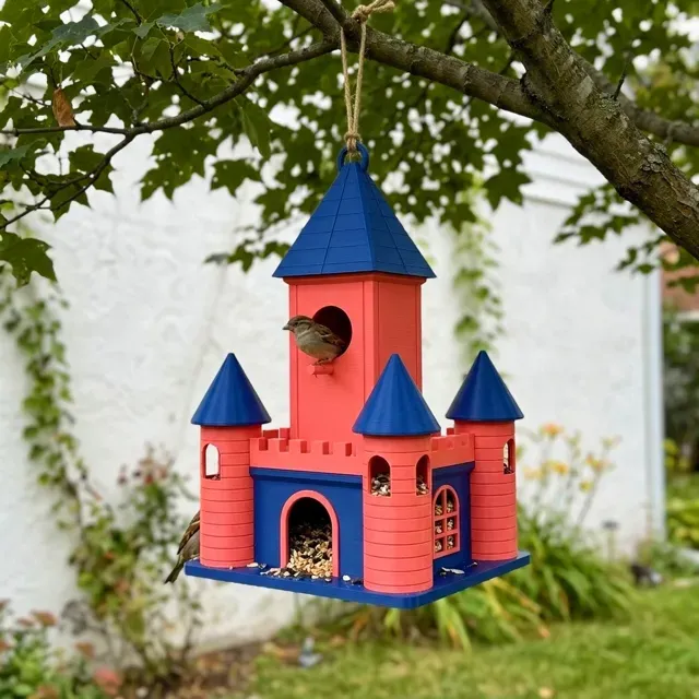 Medieval Castle Birdhouse & Feeder — Фото 4 из 14
