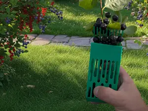 Ultimate Pocket Berry Picker